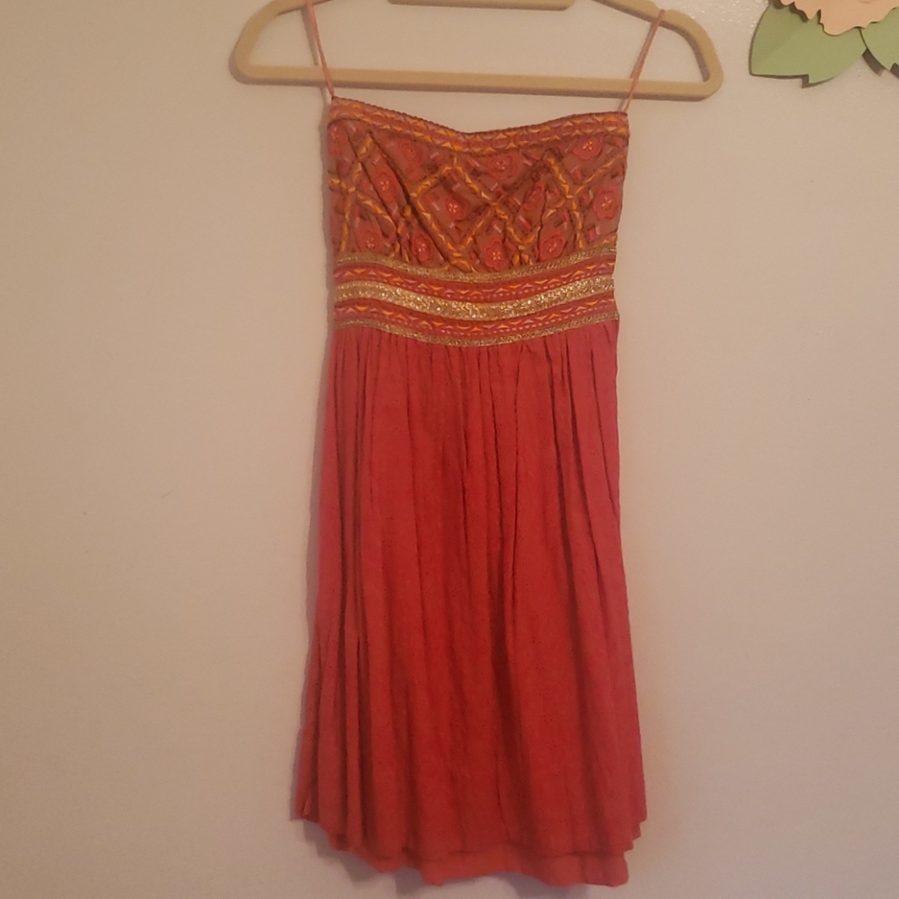 Women's dress
